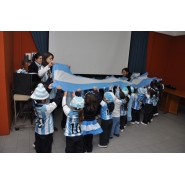 Los más pequeños celebraron el DIA DE LA BANDERA